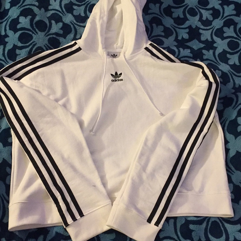 adidas cropped sweatshirt women’s small